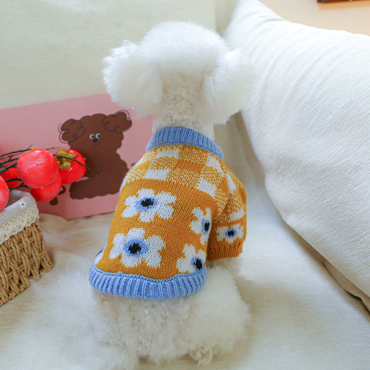 Flower Plaid Graphic Dog Sweater: Soft and Comfortable Warm Clothes for Small Dogs - Perfect for Autumn and Winter