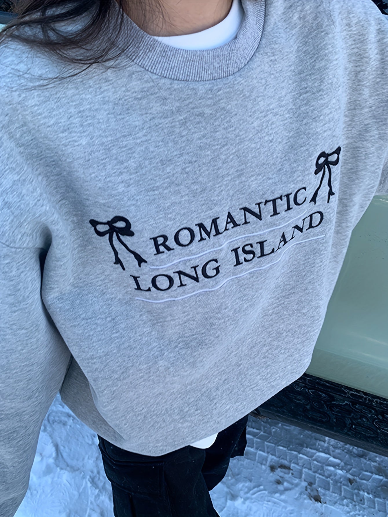 Letter & Bow Embroidery Pullover Sweatshirt